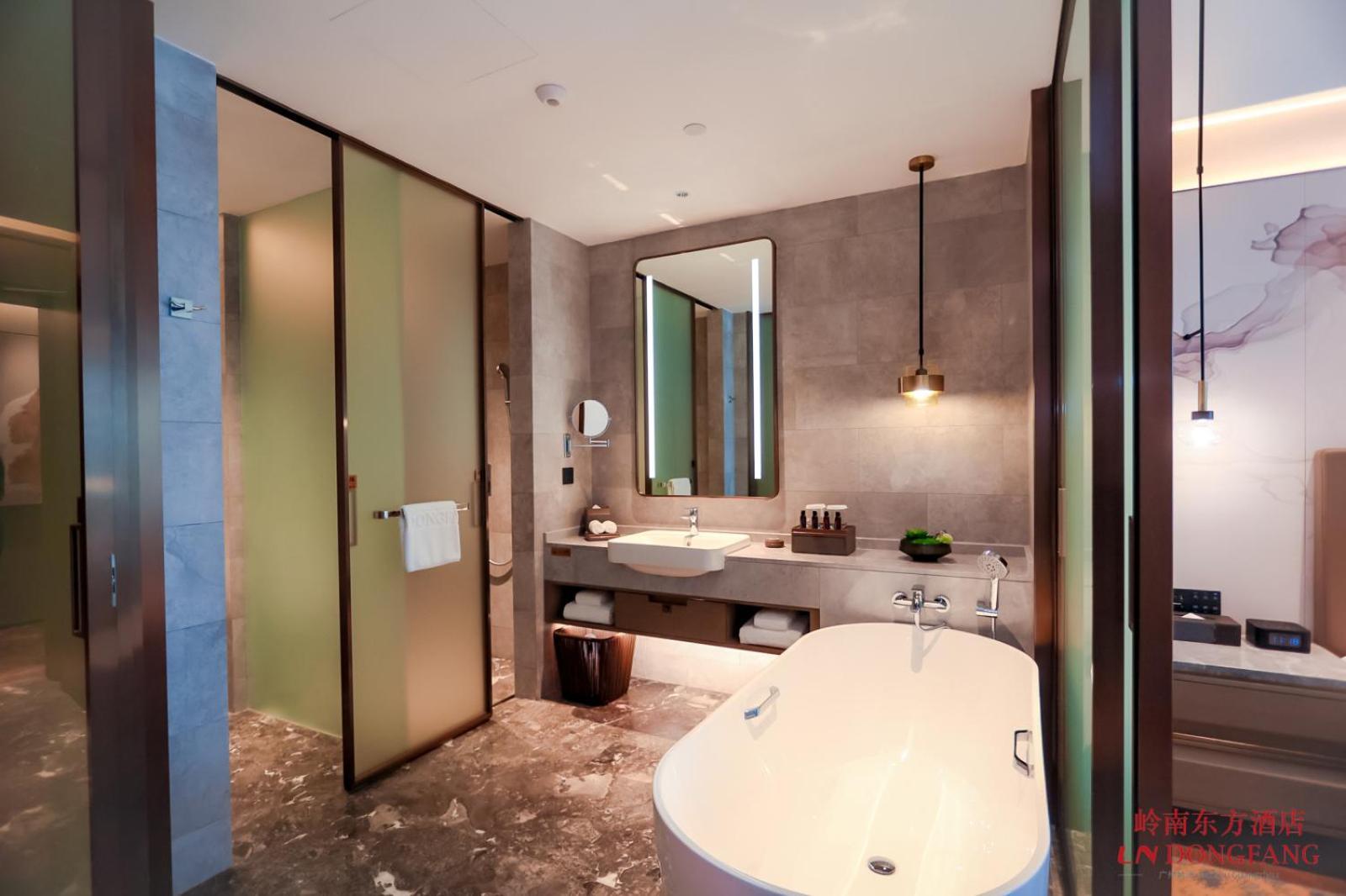 Guangzhou Pazhou Ln Dongfang Hotel מראה חיצוני תמונה